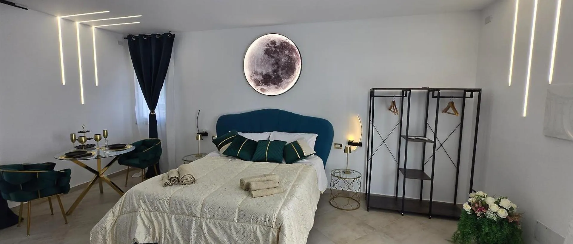 The Moon Suite Palermo Yetişkin Oteli